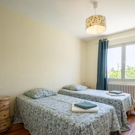 Les Esquirous - Maison Entiere - Jardin - Parking Prive - Fibre - 6 Pers Max