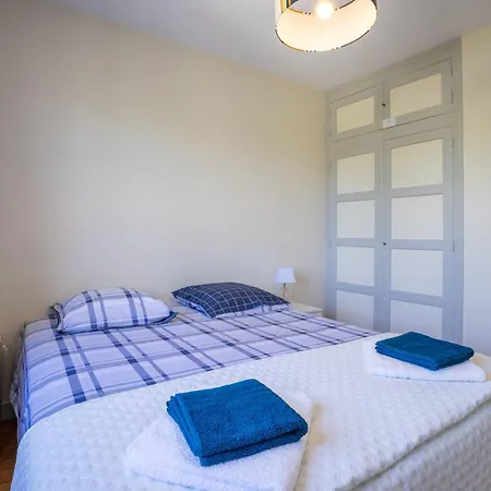 Appartamento Les Esquirous - Maison entière - Jardin - Parking privé - Fibre - 6 pers max *